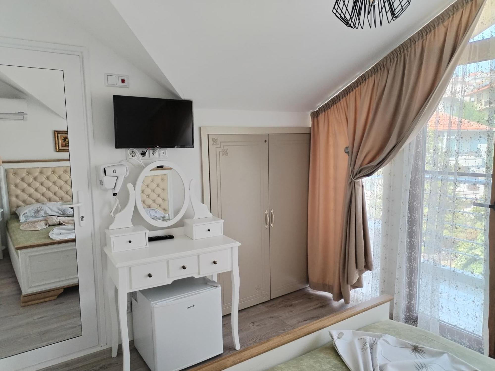за гости гергана град * Sozopol